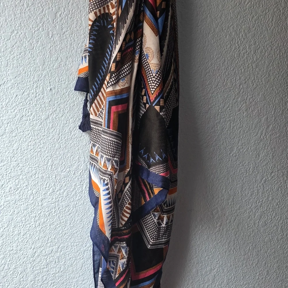 Colorful Geometric Pattern Scarf - Picture 4 of 5
